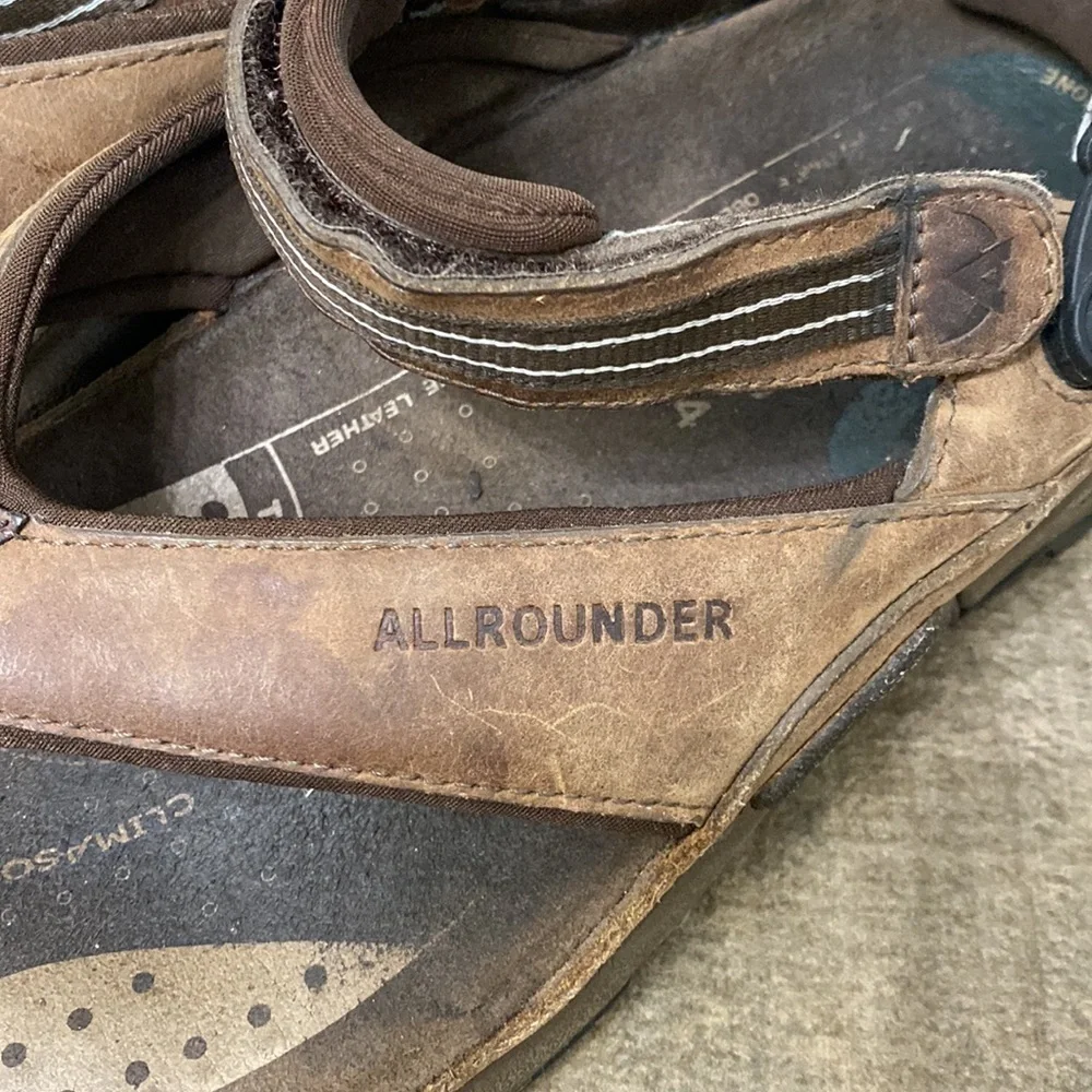Mephisto allrounder brown leather sandals size 10.Eur44